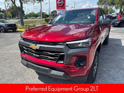 Used 2023 Chevrolet Colorado LT w/ LT Convenience Package III RWD image 4