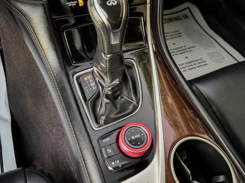 Used 2018 INFINITI Q50 Luxe RWD image 12