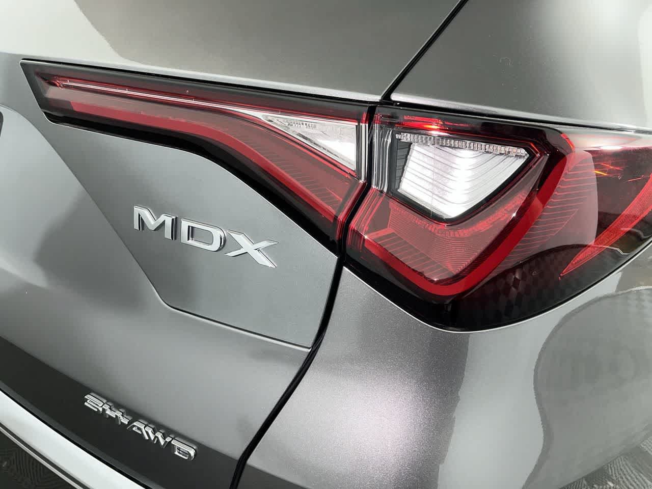 Used 2026 Acura MDX SH-AWD image 11
