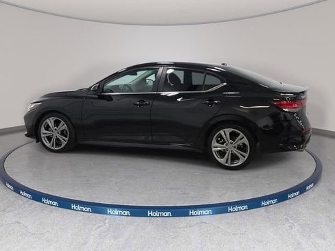 Used 2023 Nissan Sentra SR FWD image 9