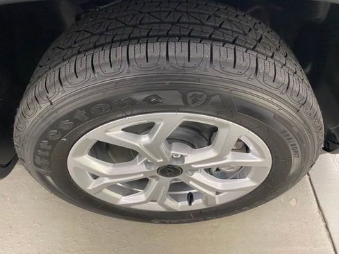 New 2025 Jeep Compass Sport image 4