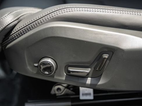 New 2026 Volvo XC60 T8 Ultra w/ Protection Package Premier AWD/4WD image 36