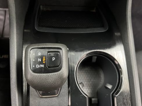 Used 2024 Nissan Rogue S FWD image 50