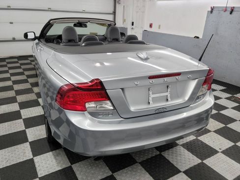 Used 2013 Volvo C70 T5 FWD image 4