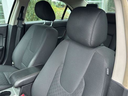 Used 2012 Ford Fusion SE image 23
