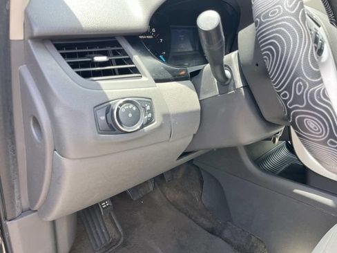 Used 2014 Ford Edge SE w/ Equipment Group 101A FWD image 25
