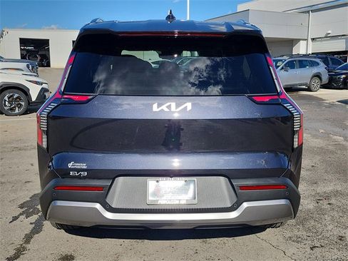 New 2026 Kia EV9 Wind image 4
