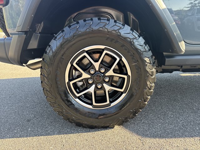 Certified 2025 Jeep Wrangler Unlimited Rubicon w/ Convenience Group AWD/4WD image 20