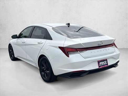 Used 2023 Hyundai Elantra SEL image 6