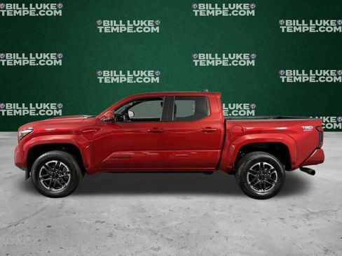 Used 2025 Toyota Tacoma TRD Sport AWD/4WD image 7