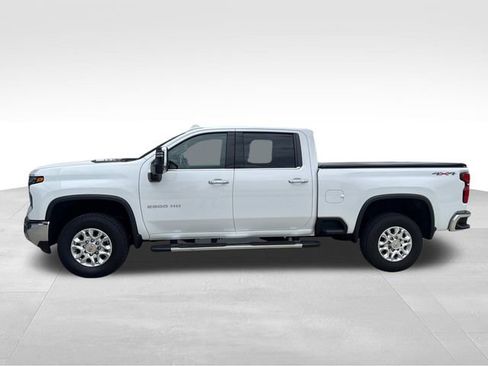 Used 2024 Chevrolet Silverado 2500 LTZ image 35