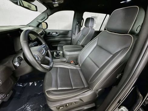 Used 2025 GMC Yukon XL Elevation AWD/4WD image 23