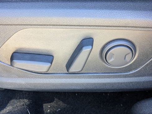 Used 2024 Kia Sportage EX image 20