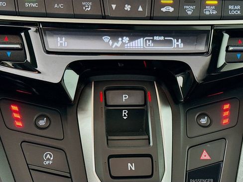 Used 2025 Honda Odyssey EX-L image 18