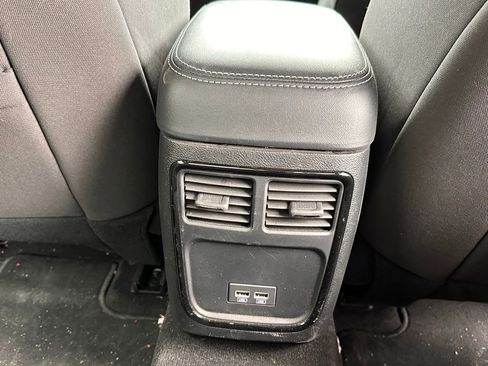 Used 2023 Dodge Charger SXT w/ Blacktop Package AWD/4WD image 19