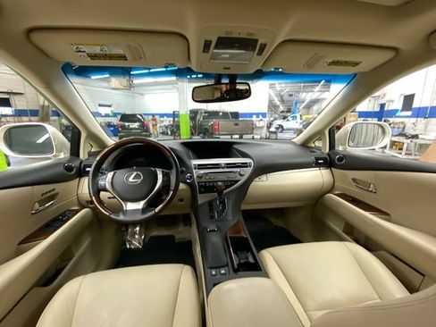 Used 2013 Lexus RX 450h AWD w/ Navigation Pkg image 27