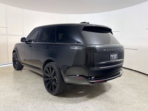 Used 2023 Land Rover Range Rover SE AWD/4WD image 3