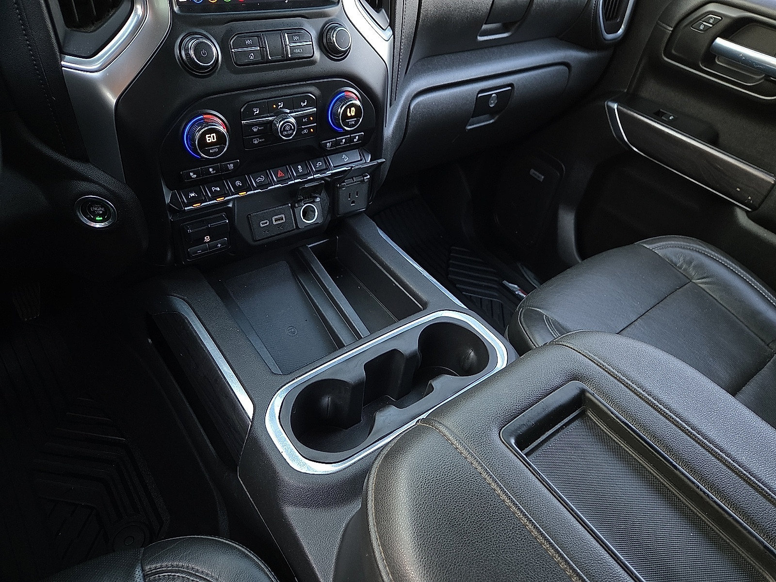 Used 2020 Chevrolet Silverado 1500 LTZ w/ LTZ Premium Package AWD/4WD image 25