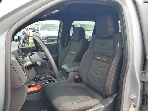 Certified 2024 Nissan Frontier PRO-4X w/ Off-Road Protection Package AWD/4WD image 18