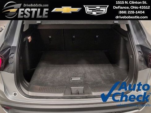 Used 2025 Chevrolet Trax LT w/ LT Convenience Package FWD image 21