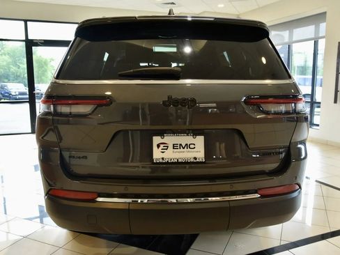 Used 2024 Jeep Grand Cherokee L Limited AWD/4WD image 5