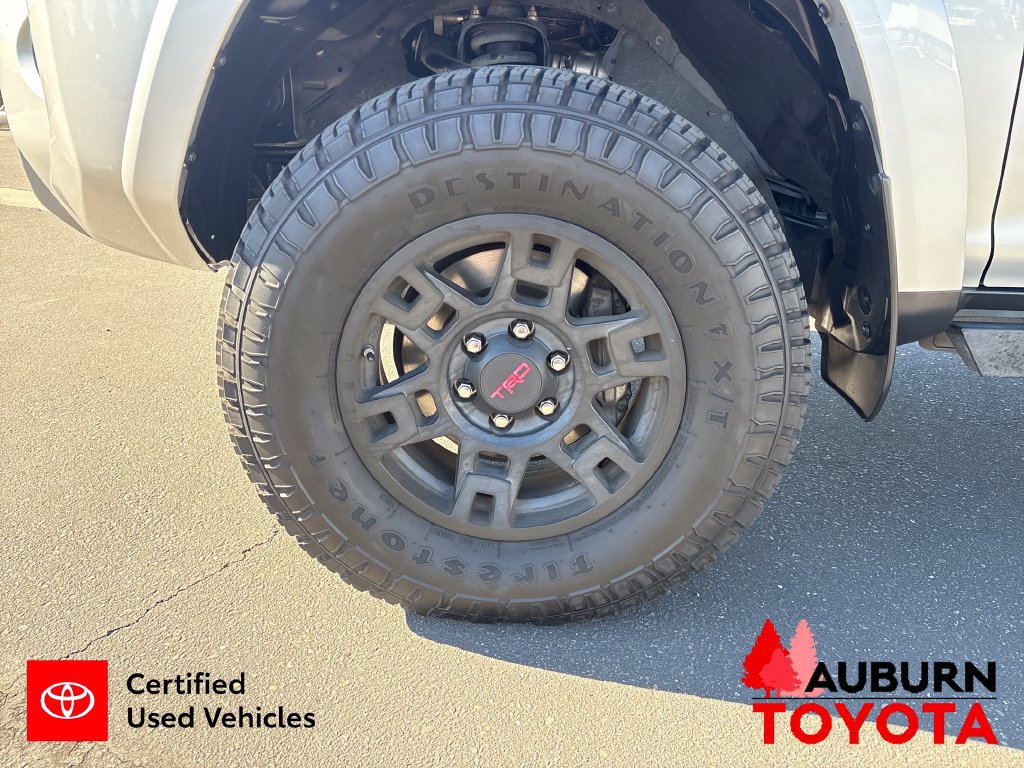 Certified 2019 Toyota 4Runner TRD Off-Road AWD/4WD image 23