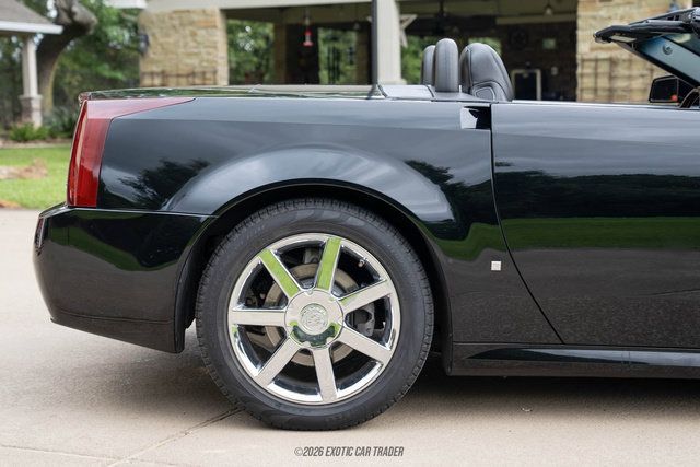 Used 2006 Cadillac XLR RWD image 10