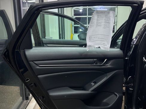 Used 2022 Honda Accord Sport image 16
