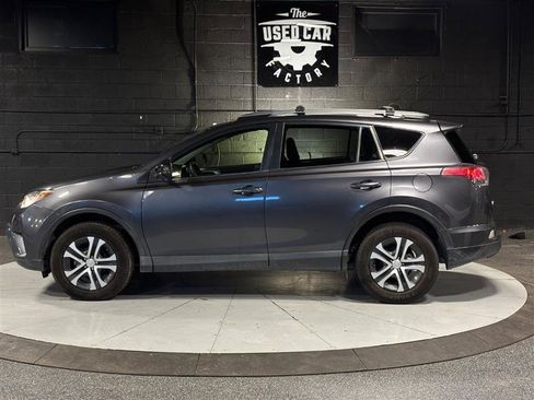 Used 2017 Toyota RAV4 LE image 3