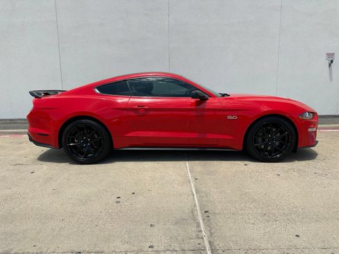 Used 2019 Ford Mustang GT RWD image 9