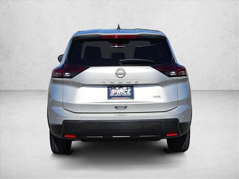 Used 2024 Nissan Rogue S AWD/4WD image 7
