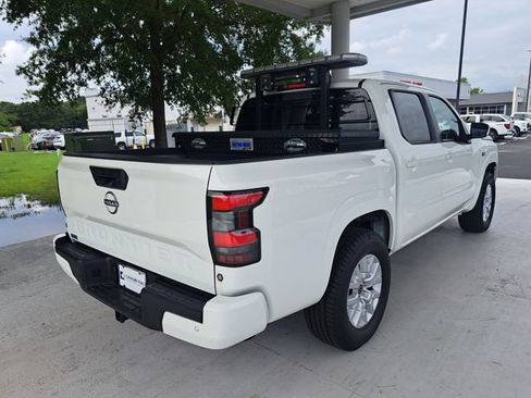 Used 2023 Nissan Frontier SV w/ SV Convenience Package AWD/4WD image 6