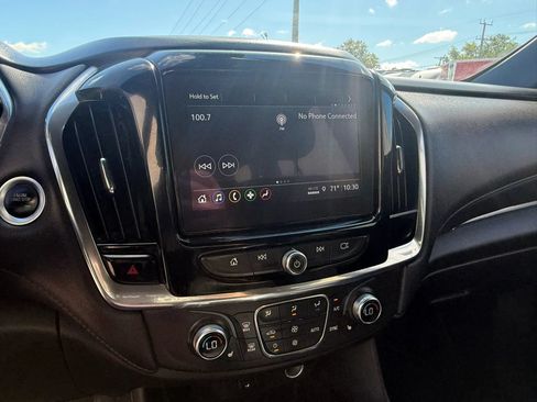 Used 2023 Chevrolet Traverse LT AWD/4WD image 23