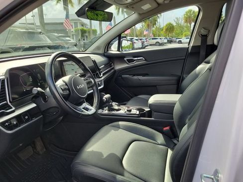 Used 2024 Kia Sportage EX FWD image 16
