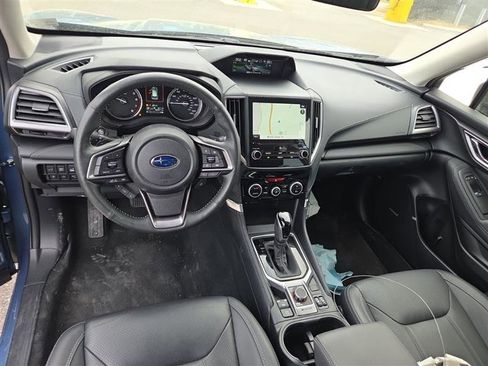 Used 2023 Subaru Forester Touring image 5
