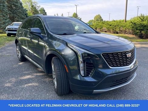 Used 2020 Cadillac XT4 Premium Luxury w/ Cold Weather Package AWD/4WD image 2