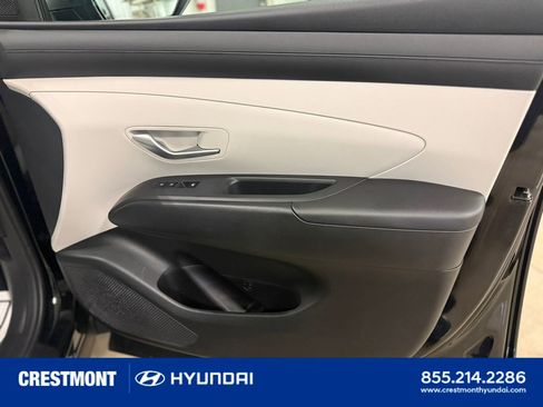 Used 2025 Hyundai Tucson SE AWD/4WD image 25