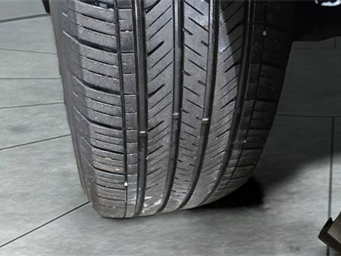 Used 2024 Buick Envista Sport Touring w/ Convenience I Package image 27