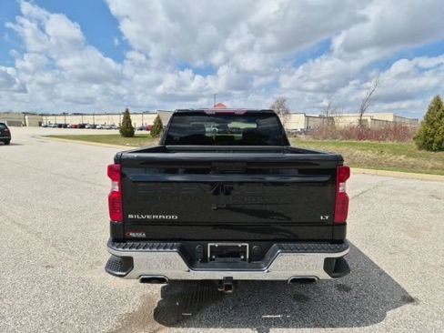 Used 2022 Chevrolet Silverado 1500 LT w/ Z71 Off-Road Package AWD/4WD image 6