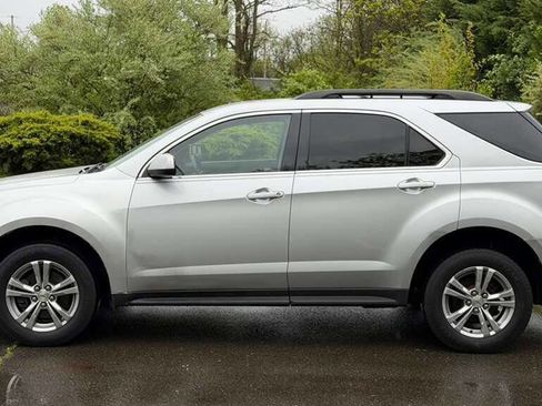 Used 2011 Chevrolet Equinox LT w/ Driver Convenience Package AWD/4WD image 4