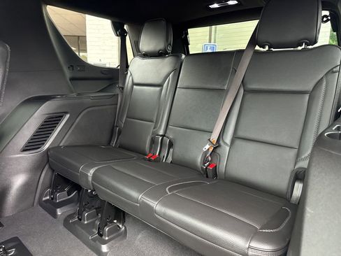 Used 2021 GMC Yukon Denali w/ Denali Premium Package RWD image 42