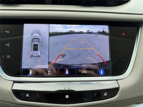 Used 2021 Cadillac XT5 Premium Luxury image 21