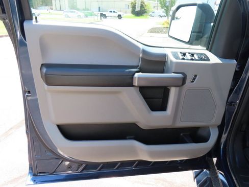 Used 2020 Ford F150 XLT w/ Equipment Group 302A Luxury AWD/4WD image 17