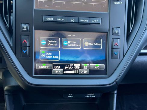 Certified 2025 Subaru Impreza 2.0i image 17