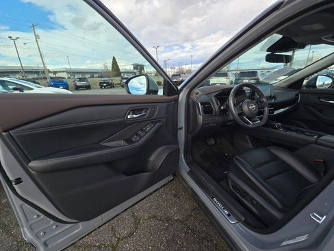 Used 2023 Nissan Rogue SL w/ SL Premium Package image 23