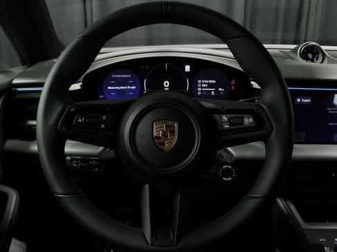 New 2026 Porsche Macan 4 Electric AWD/4WD image 10