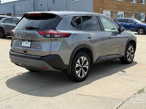 Used 2023 Nissan Rogue SV FWD image 6
