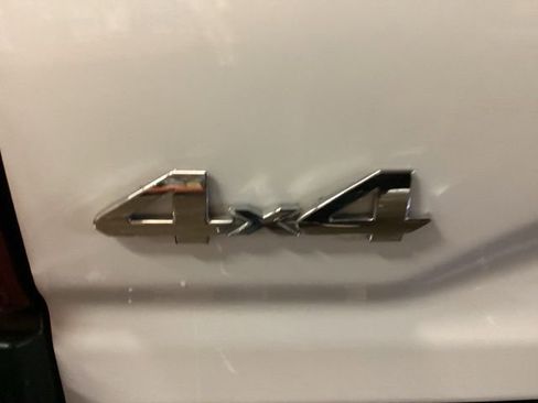 Used 2019 Toyota Tacoma SR5 image 28