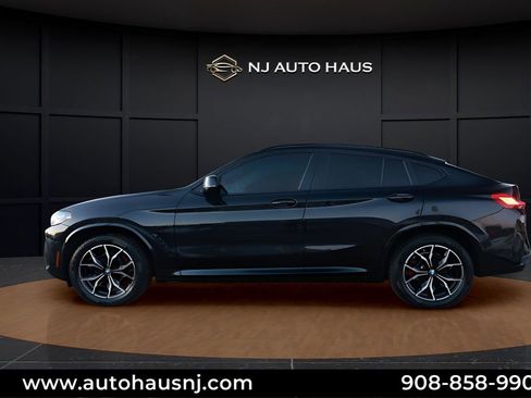 Used 2023 BMW X4 xDrive30i image 5