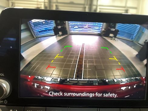 Used 2021 Nissan Altima 2.5 SR w/ SR Premium Package image 11